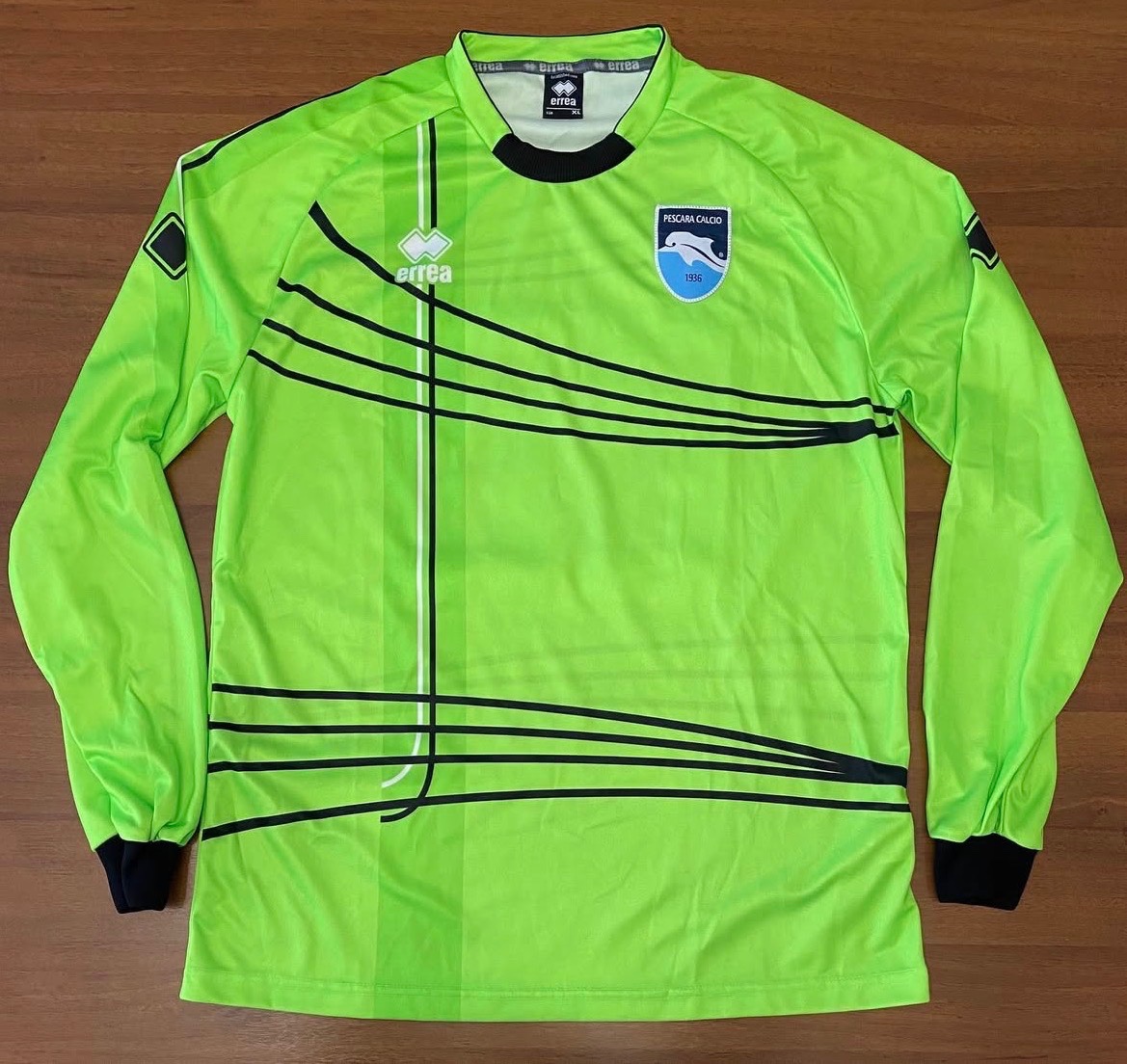 Pescara Calcio 2013-14 GK 2 Kit