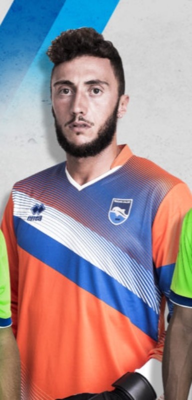 Pescara Calcio 2017-18 GK 2 Kit