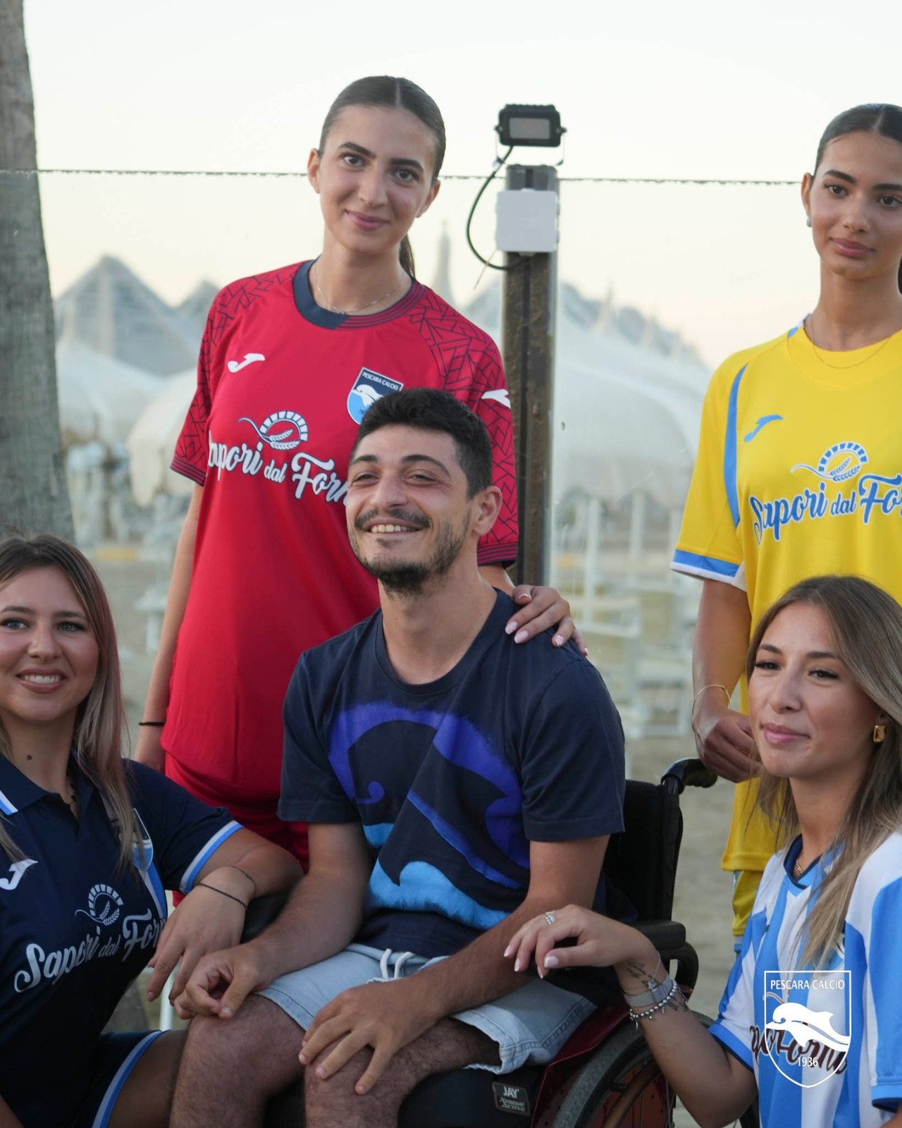 Pescara Calcio 2025-26 GK 1 Kit