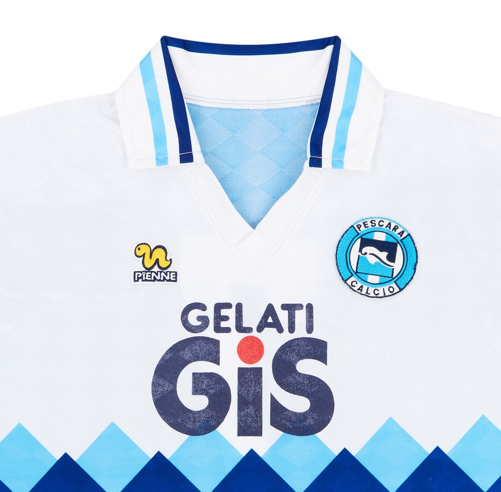 Pescara Calcio 1993-94 Away Kit