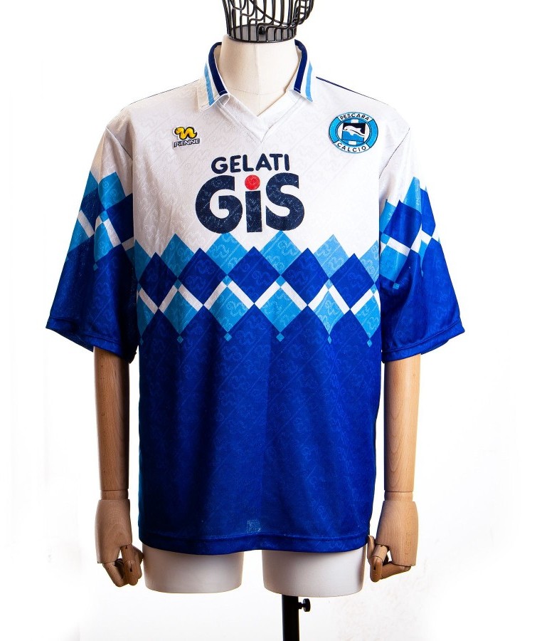 Pescara Calcio 1993-94 Away Kit