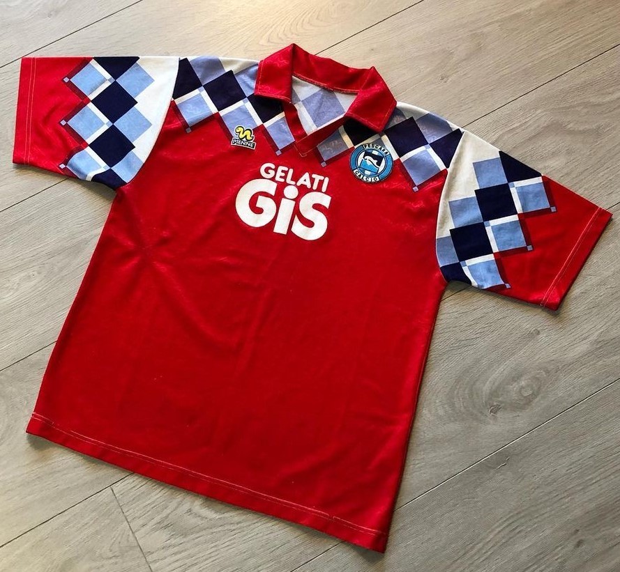 Pescara Calcio 1993-94 Third Kit