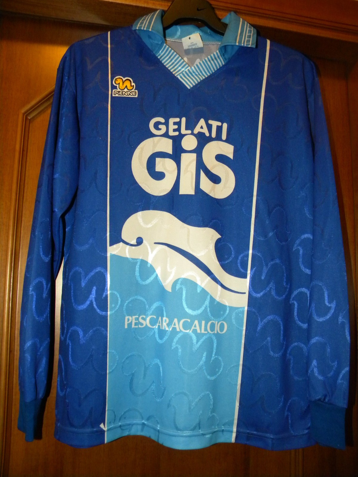 Pescara Calcio 1995-96 Third Kit