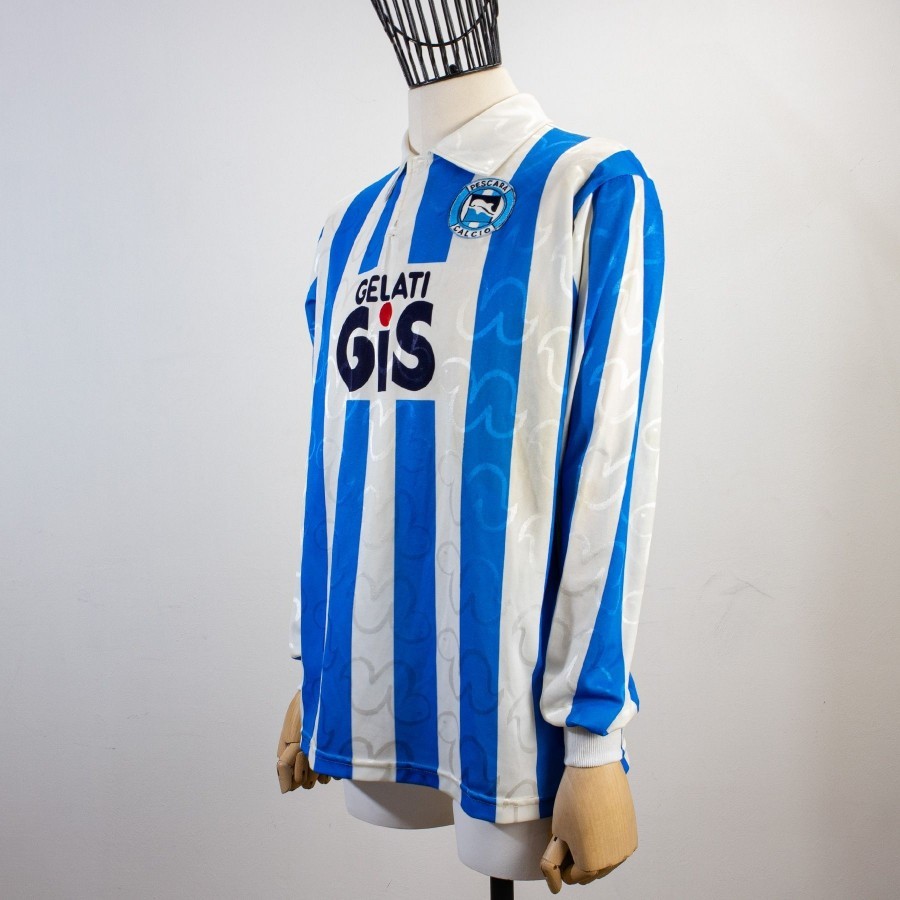 Pescara Calcio 1996-97 Home Kit