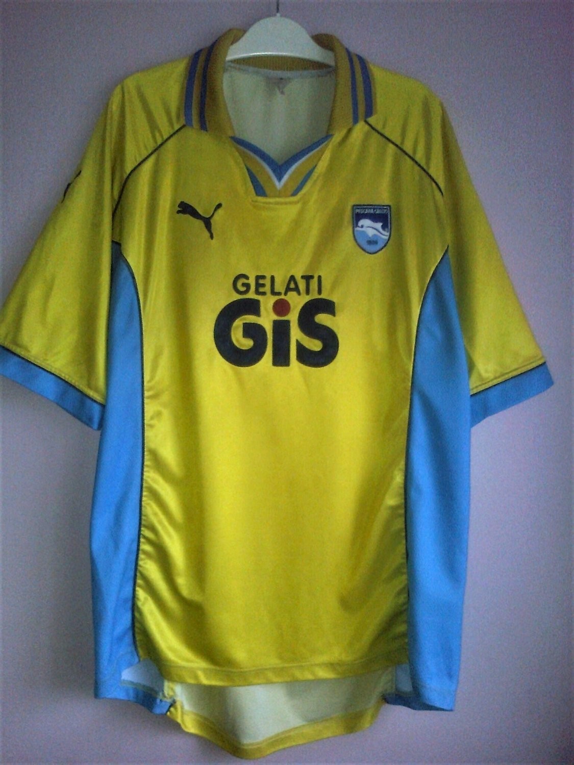 Pescara Calcio 1999-00 Away Kit