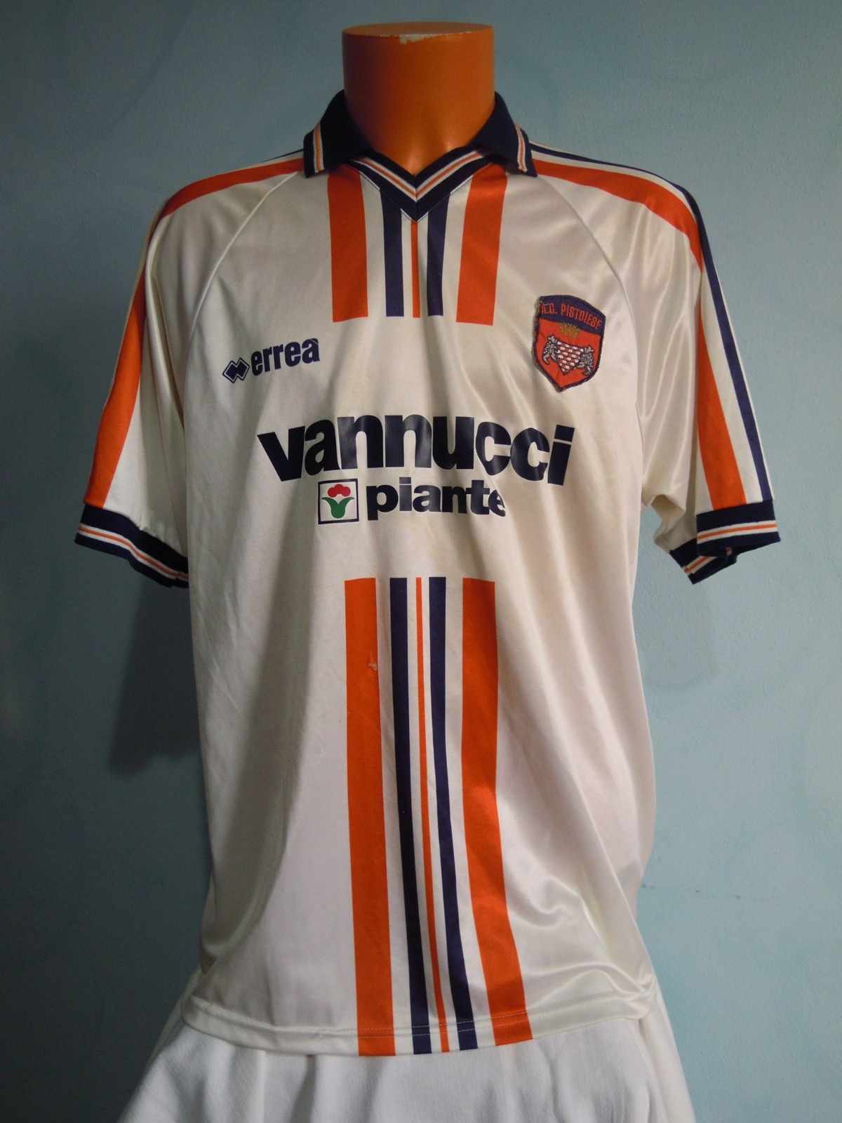 FC Pistoiese 1999-00 Away Kit