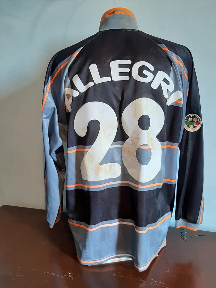 FC Pistoiese 2000-01 Third Kit