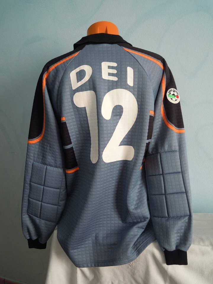 FC Pistoiese 2000-01 GK 1 Kit