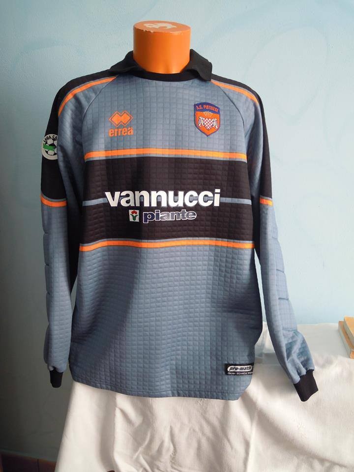 FC Pistoiese 2000-01 GK 1 Kit