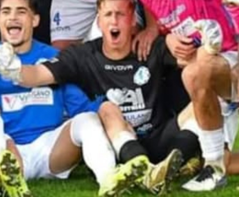 Fidelis Andria 2024-25 GK 2 Kit