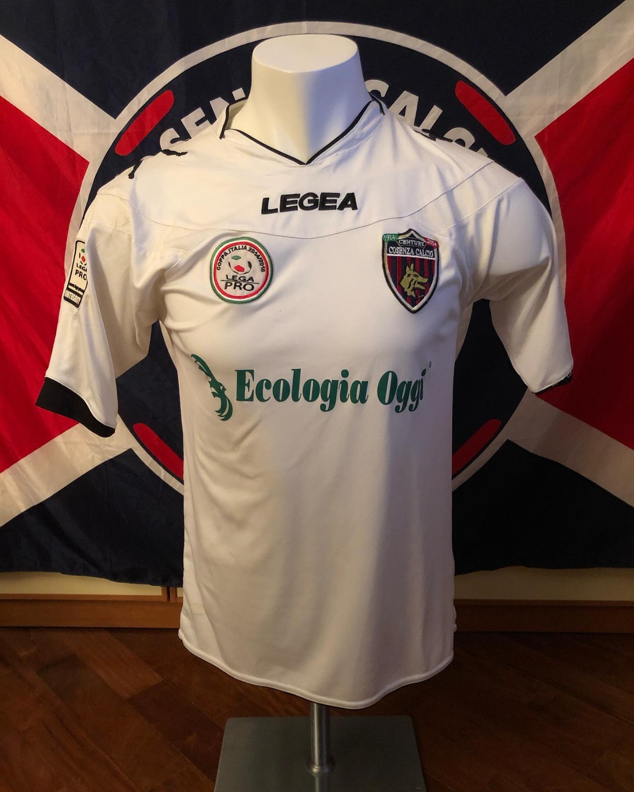 Cosenza 2015-16 Away Kit