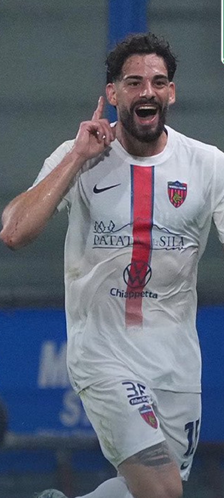 Cosenza 2024-25 Away Kit