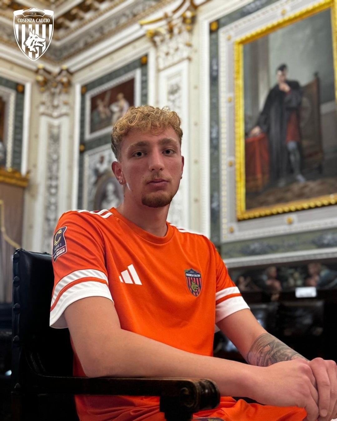 Cosenza 2025-26 GK 1 Kit