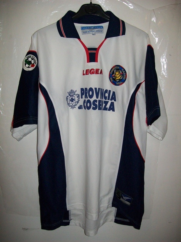 Cosenza 2001-02 Away Kit