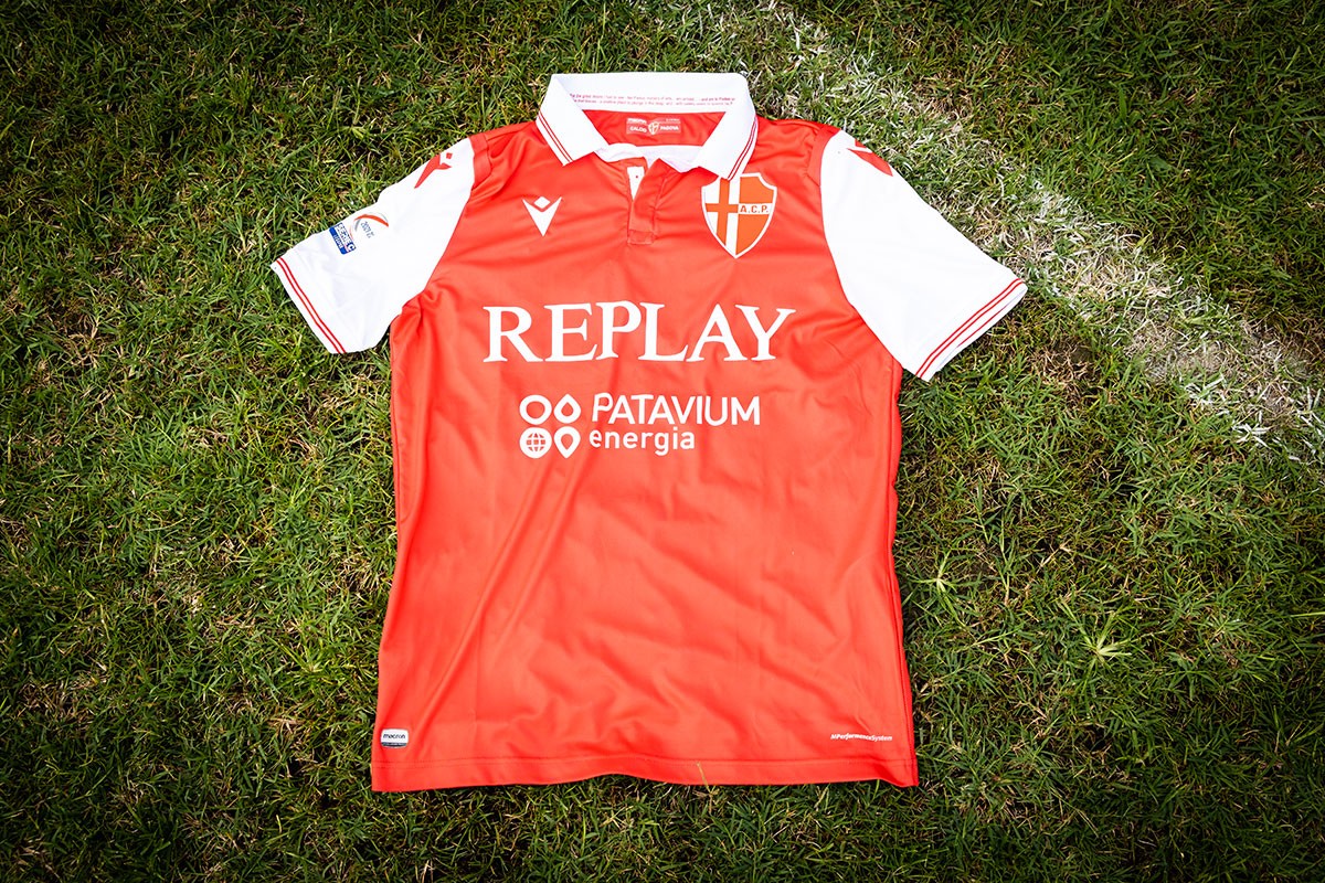Padova 2021-22 Away Kit