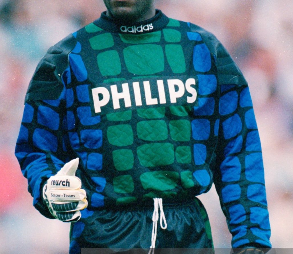 PSV 1994-95 GK 1 Kit