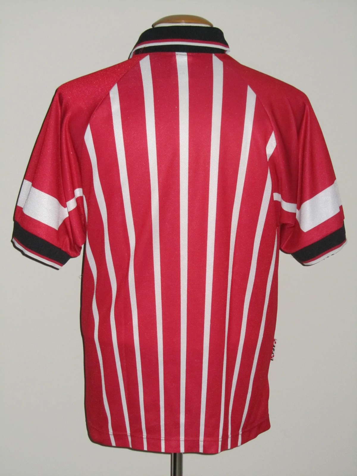 PSV 1997-98 Home Kit