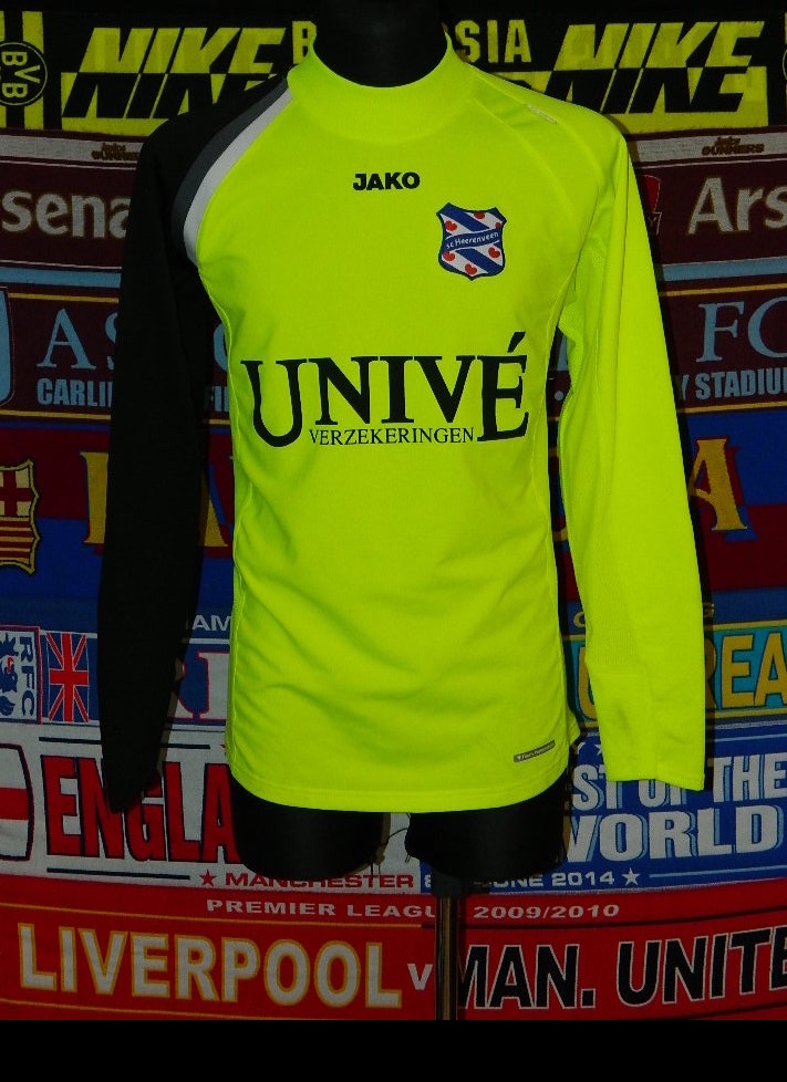 sc Heerenveen 2009-10 GK 1 Kit