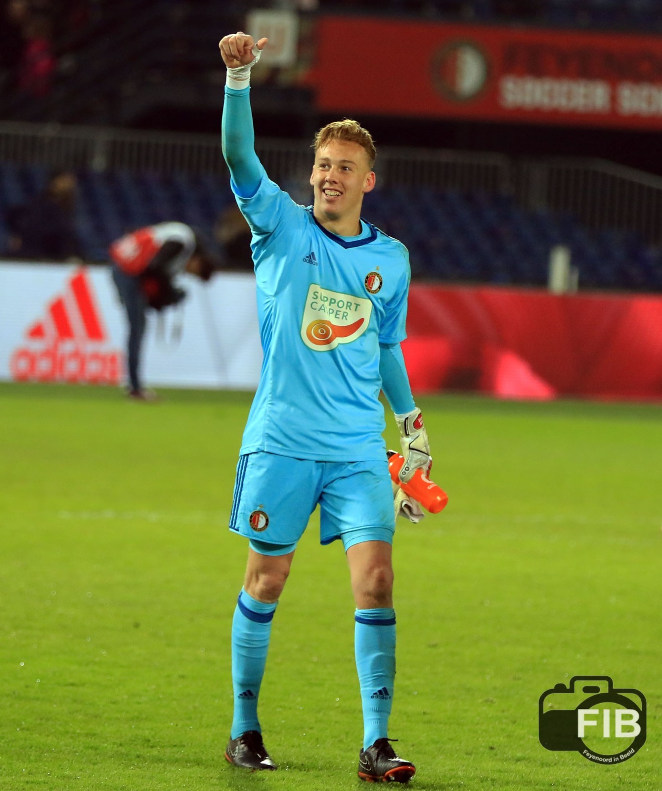 Feyenoord 2017-18 GK 1 V2 Kit