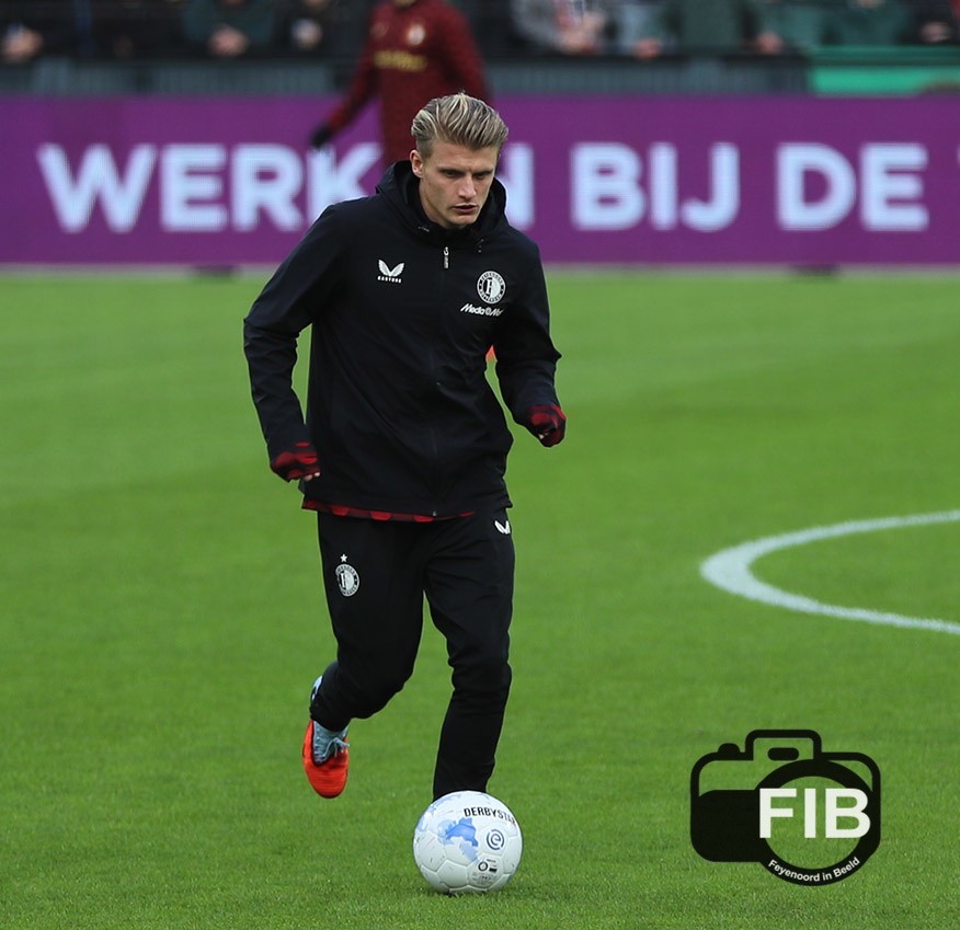 Feyenoord 2025-26 Bench Kit