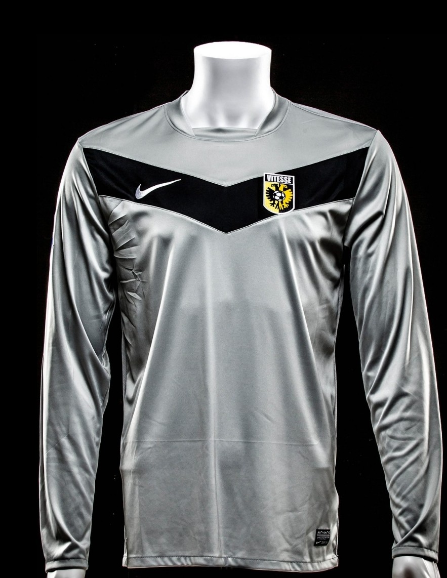Vitesse 2012-13 Away Kit