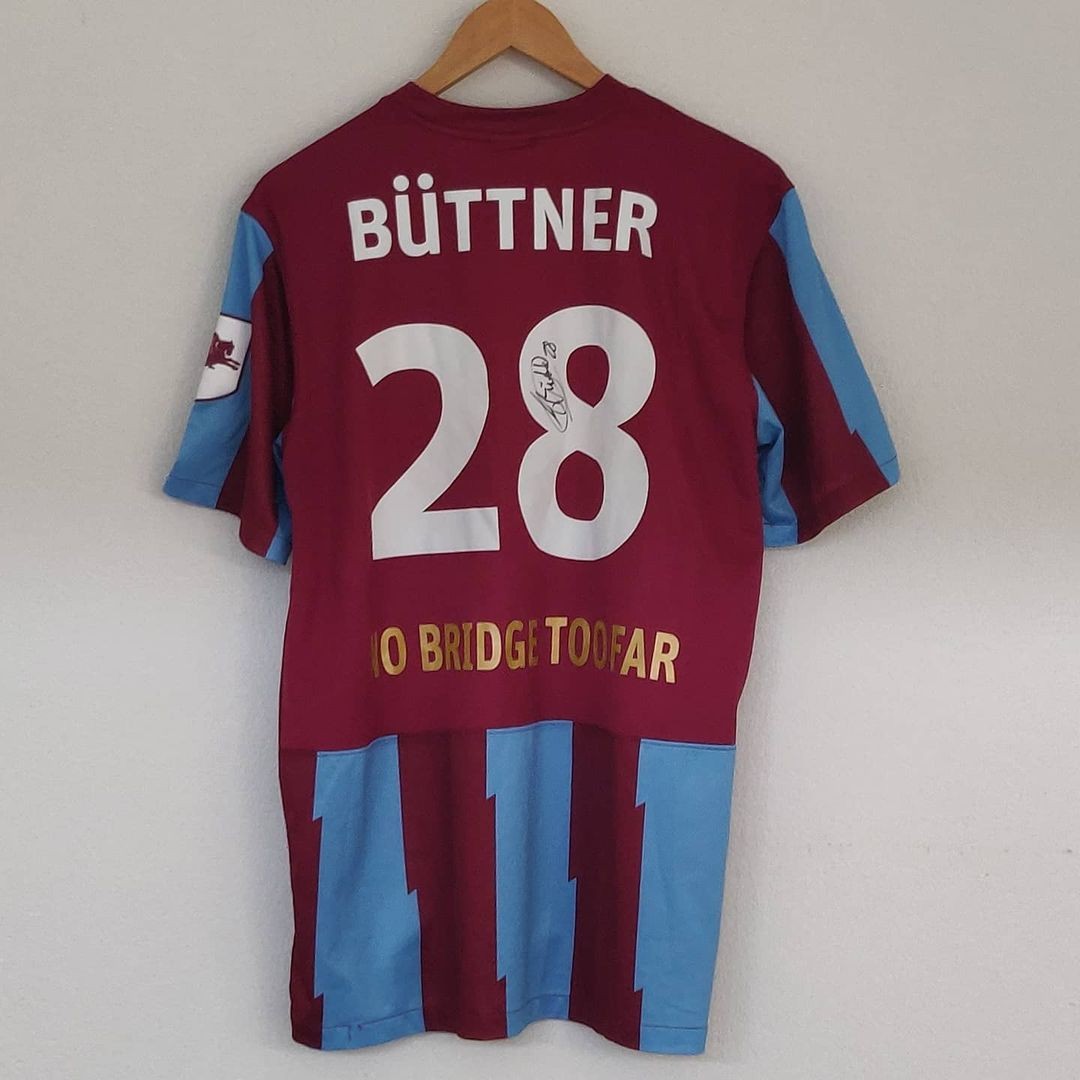 Vitesse 2012-13 Third Kit