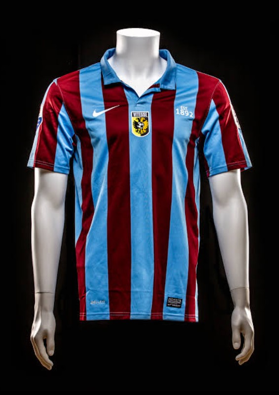 Vitesse 2013-14 Third Kit