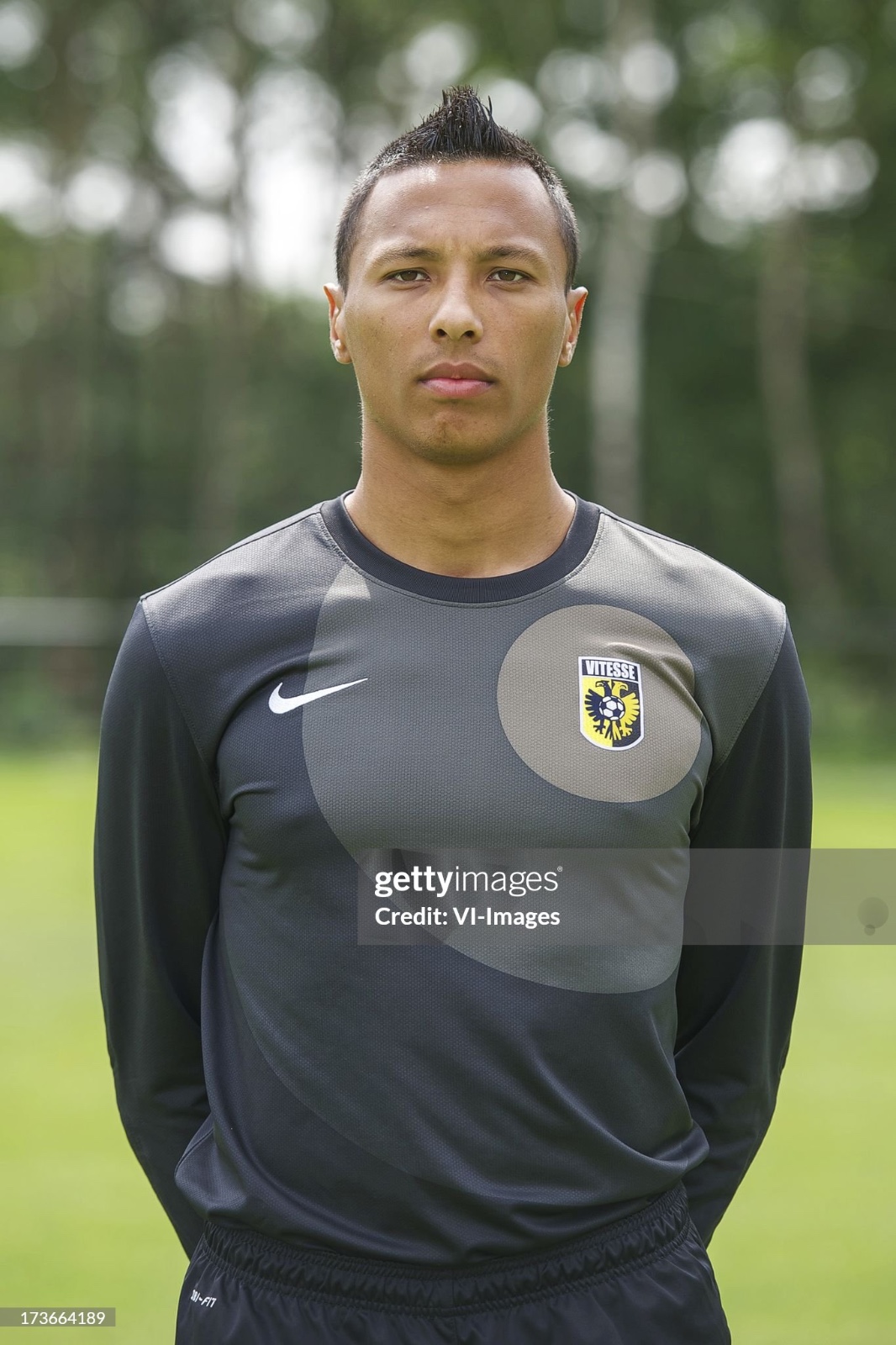 Vitesse 2013-14 GK 2 Kit