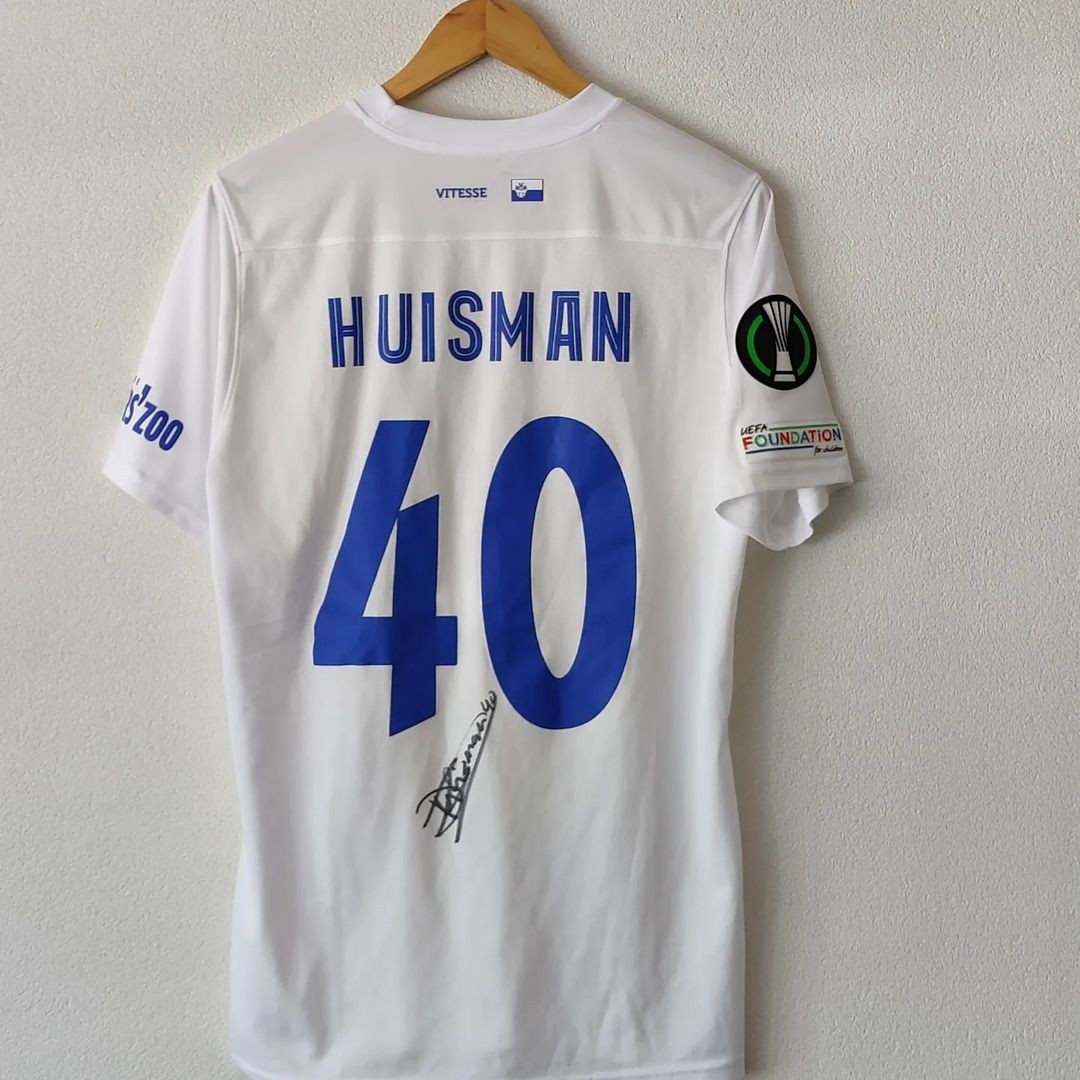 Vitesse 2021-22 Conference League Away Kit