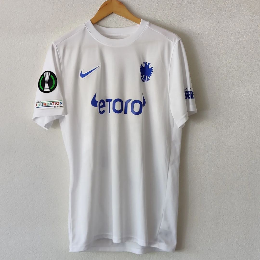 Vitesse 2021-22 Conference League Away Kit