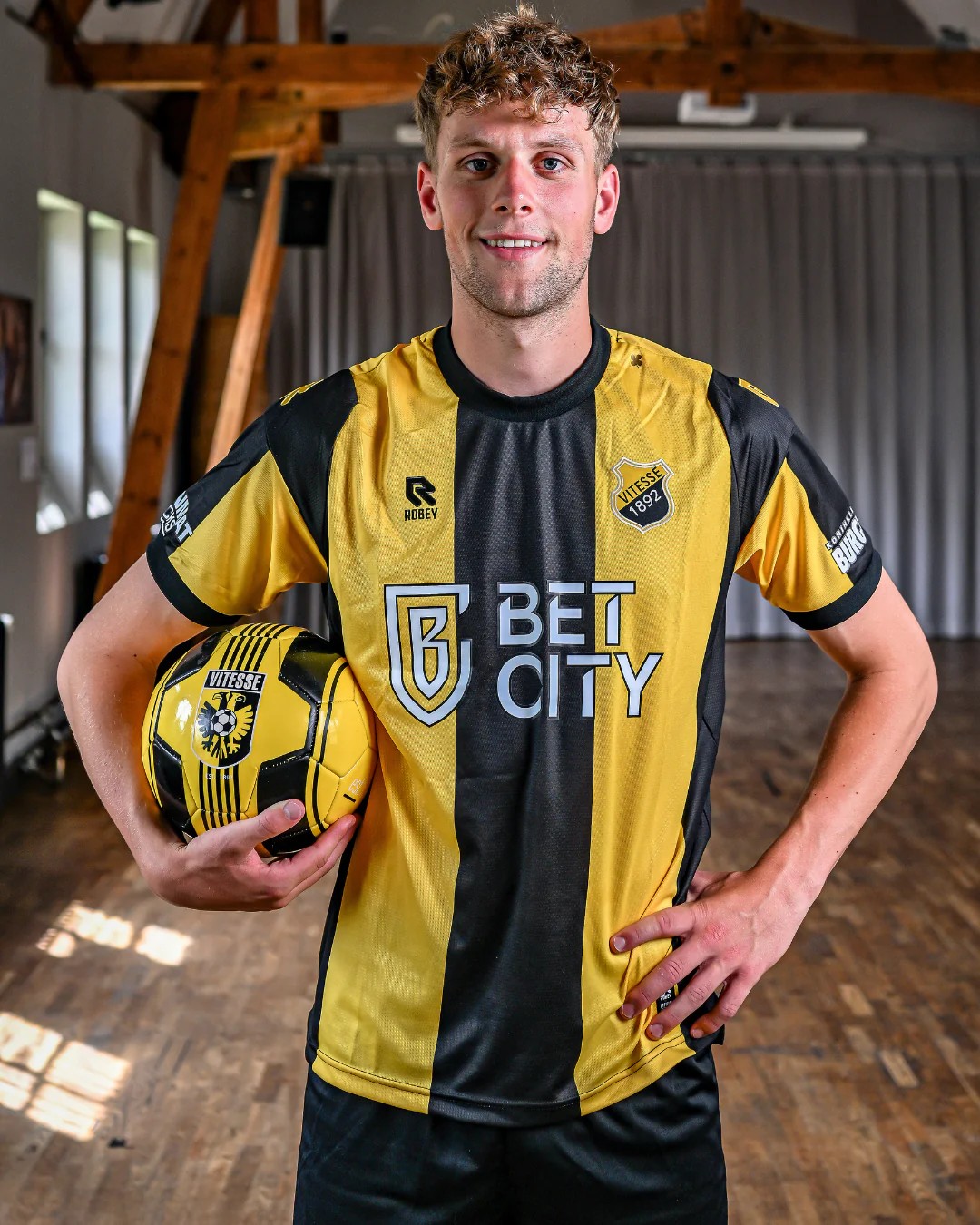 Vitesse 2024-25 Home Kit