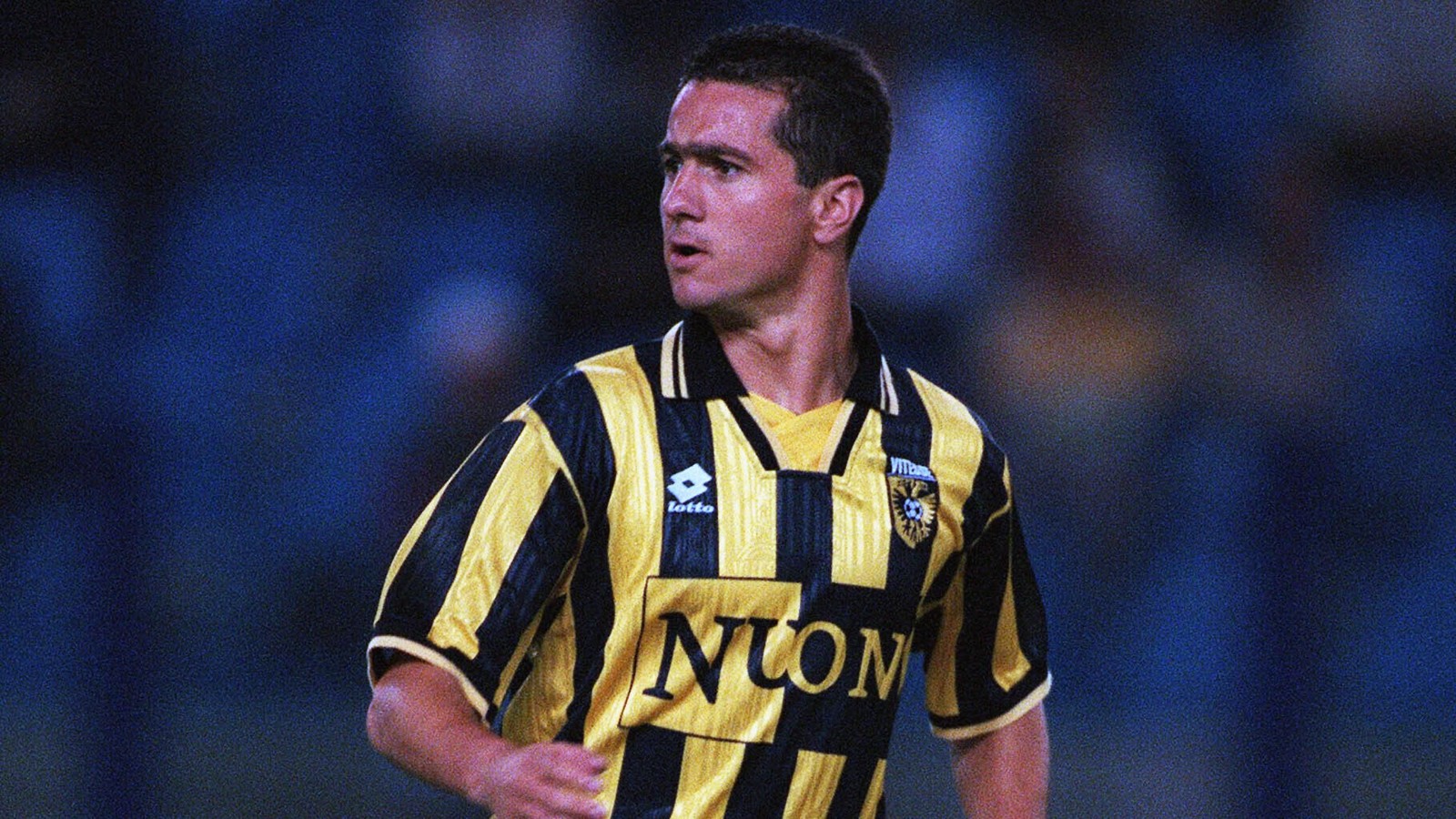 Vitesse 1998-99 Home V2 Kit