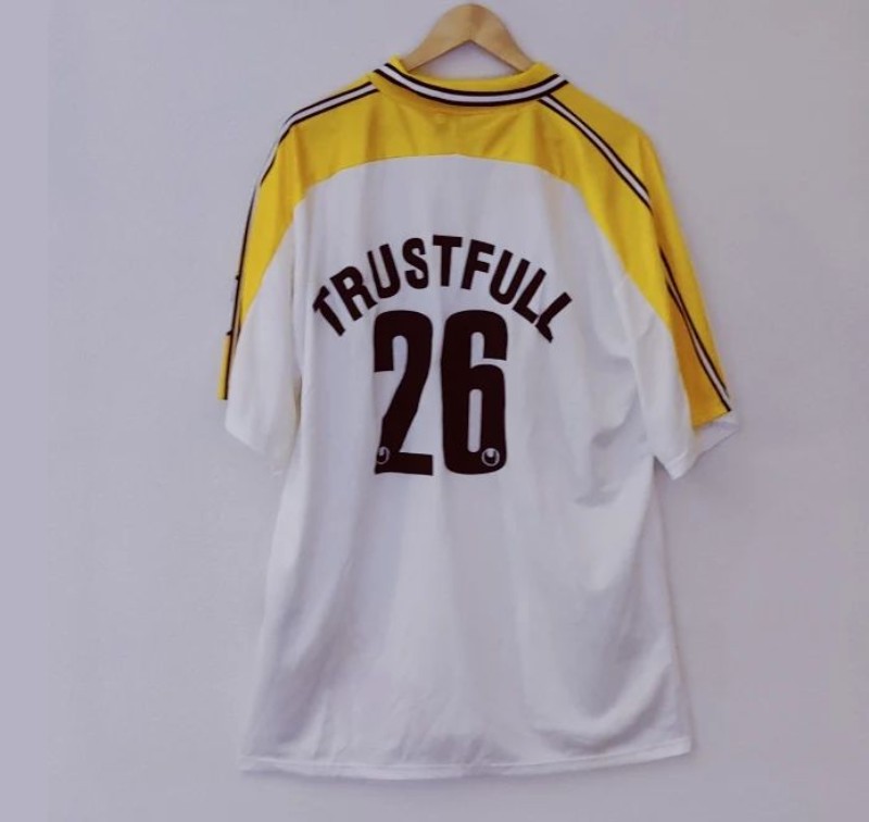 Vitesse 1999-00 Away 2 Kit