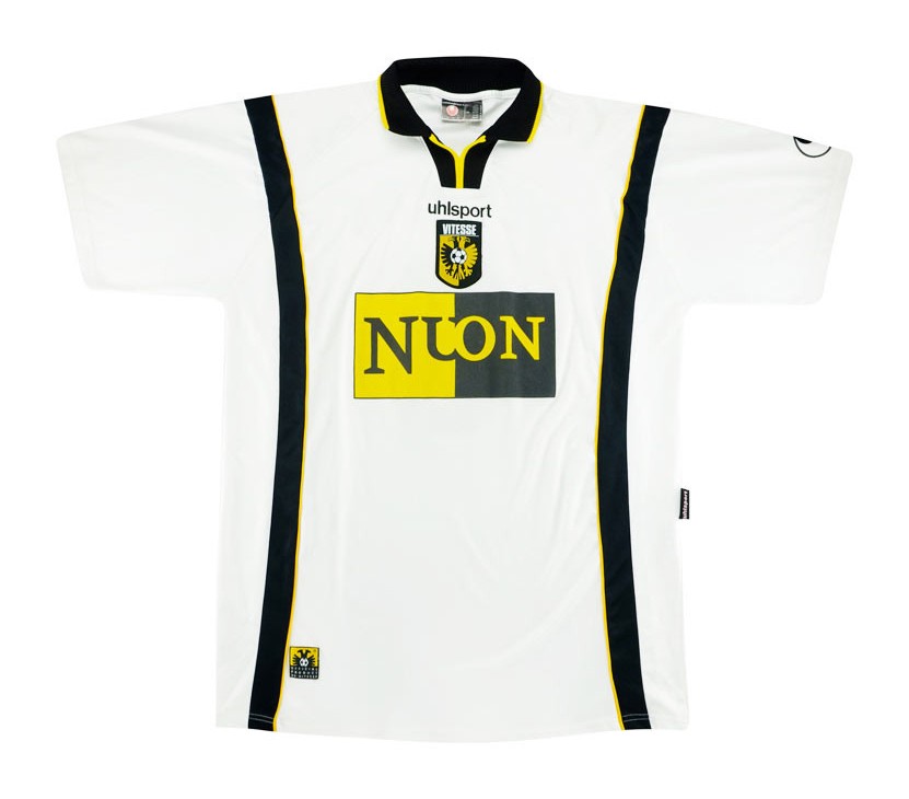 Vitesse 2000-01 Away Kit