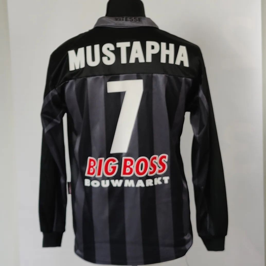 Vitesse 2002-03 Away Kit