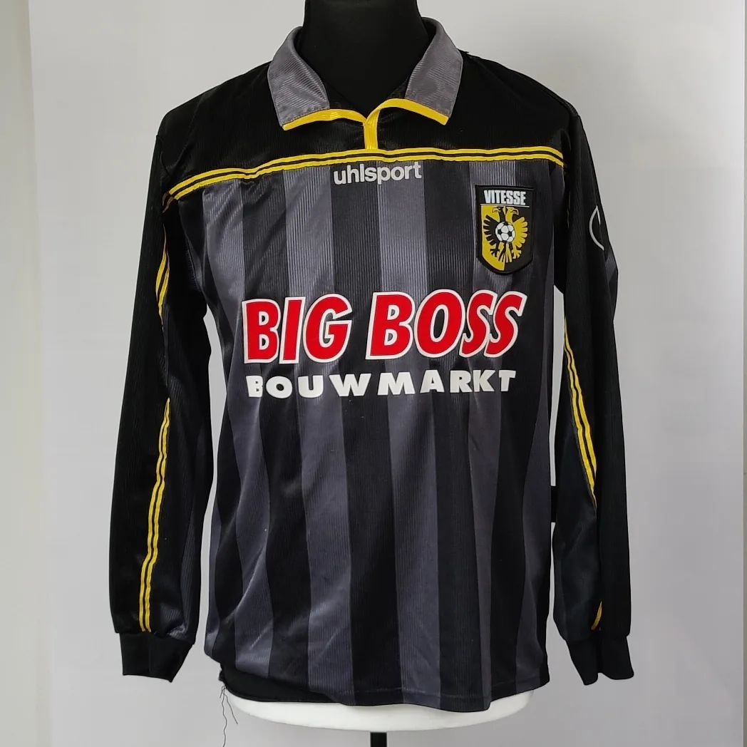 Vitesse 2002-03 Away Kit