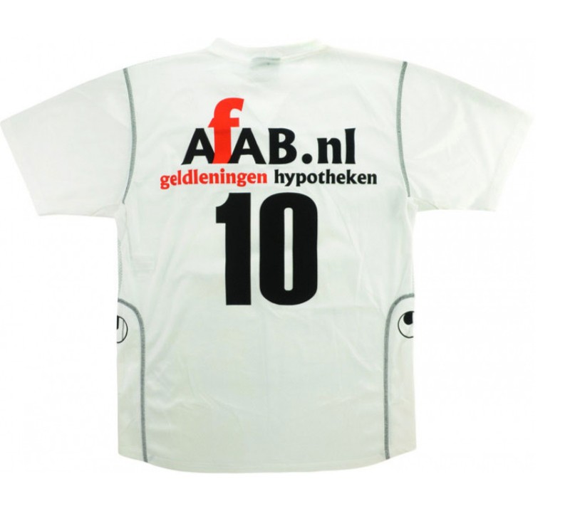 Vitesse 2004-05 Away Kit