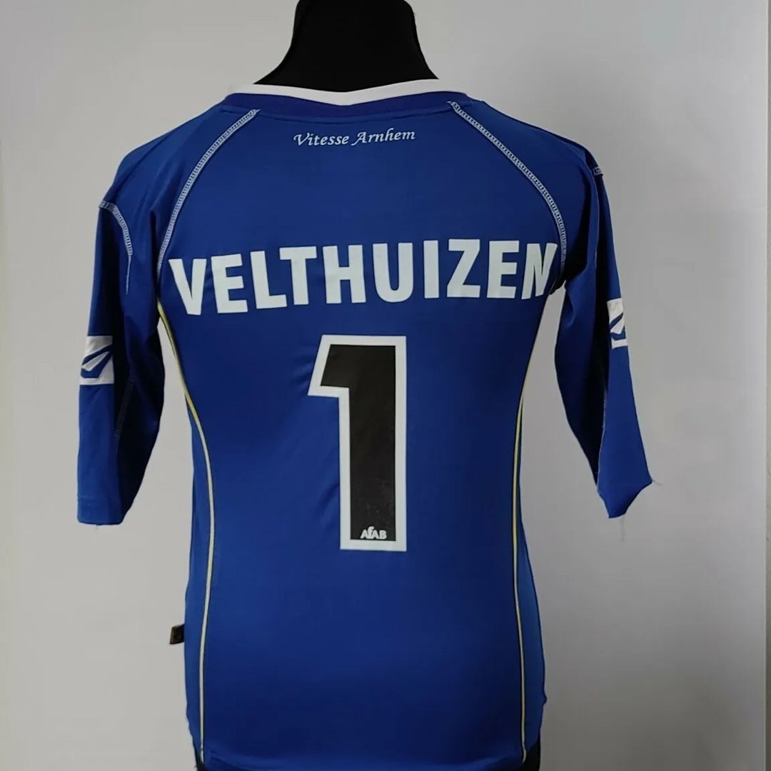 Vitesse 2008-09 GK Kit