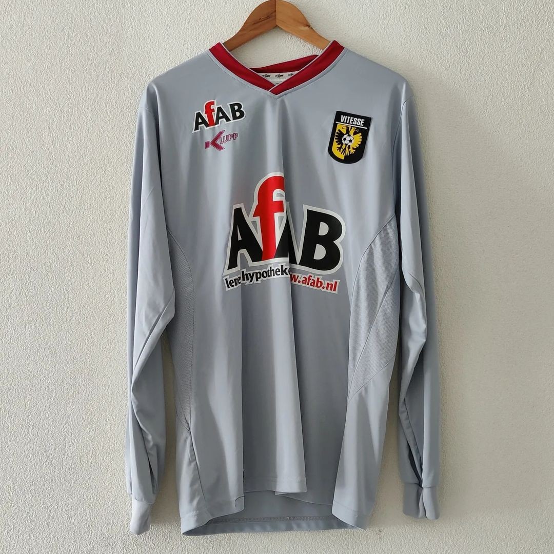 Vitesse 2009-10 Away Kit