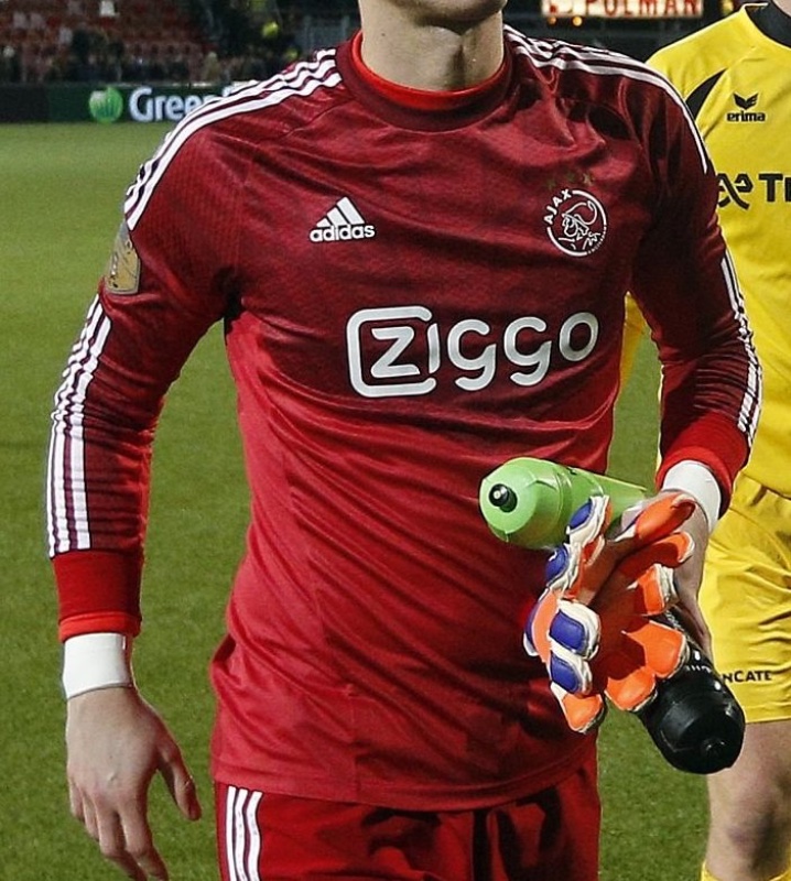 Ajax Amsterdam 2014-15 GK 6 Kit