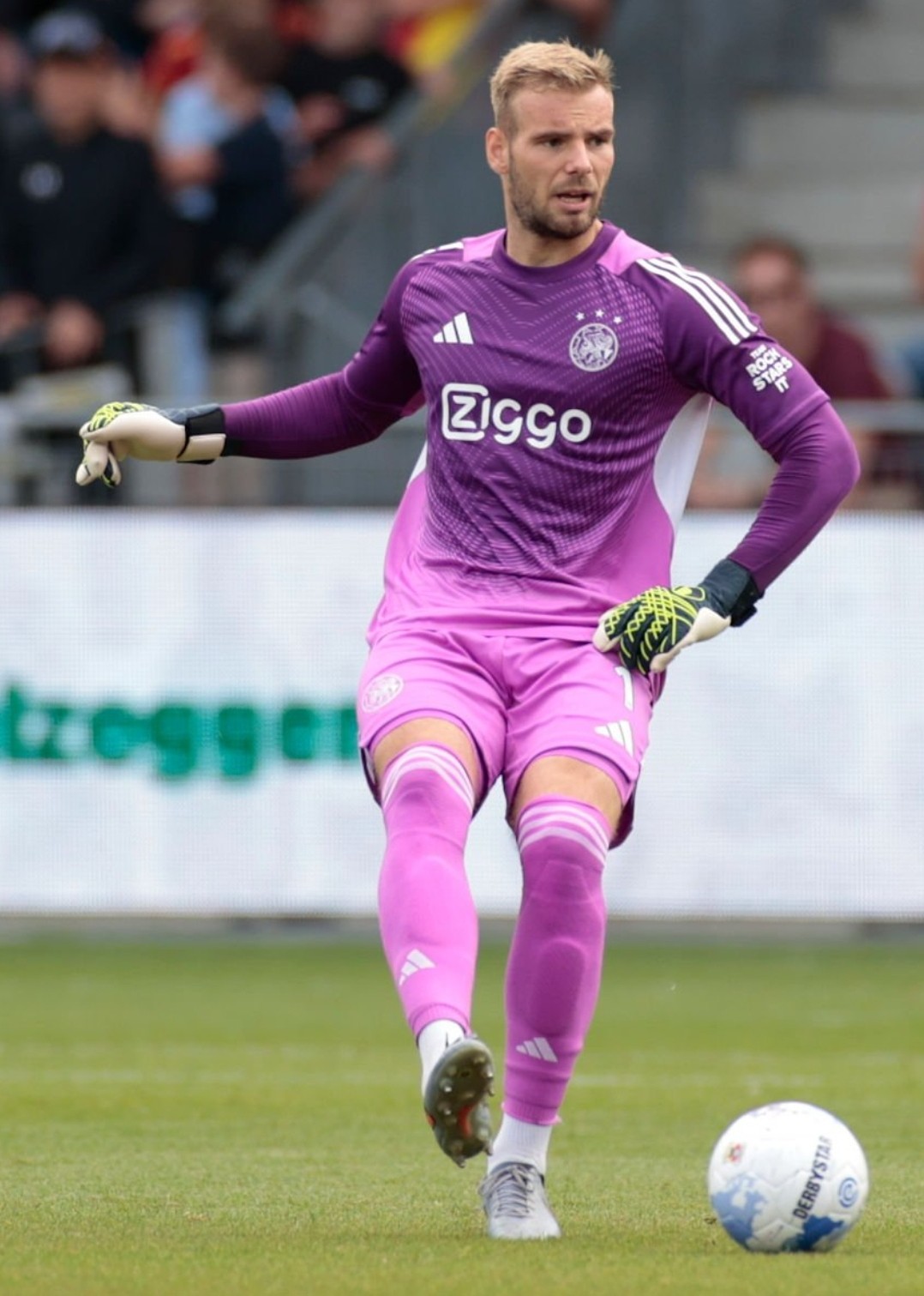 Ajax Amsterdam 2025-26 GK 3 Kit