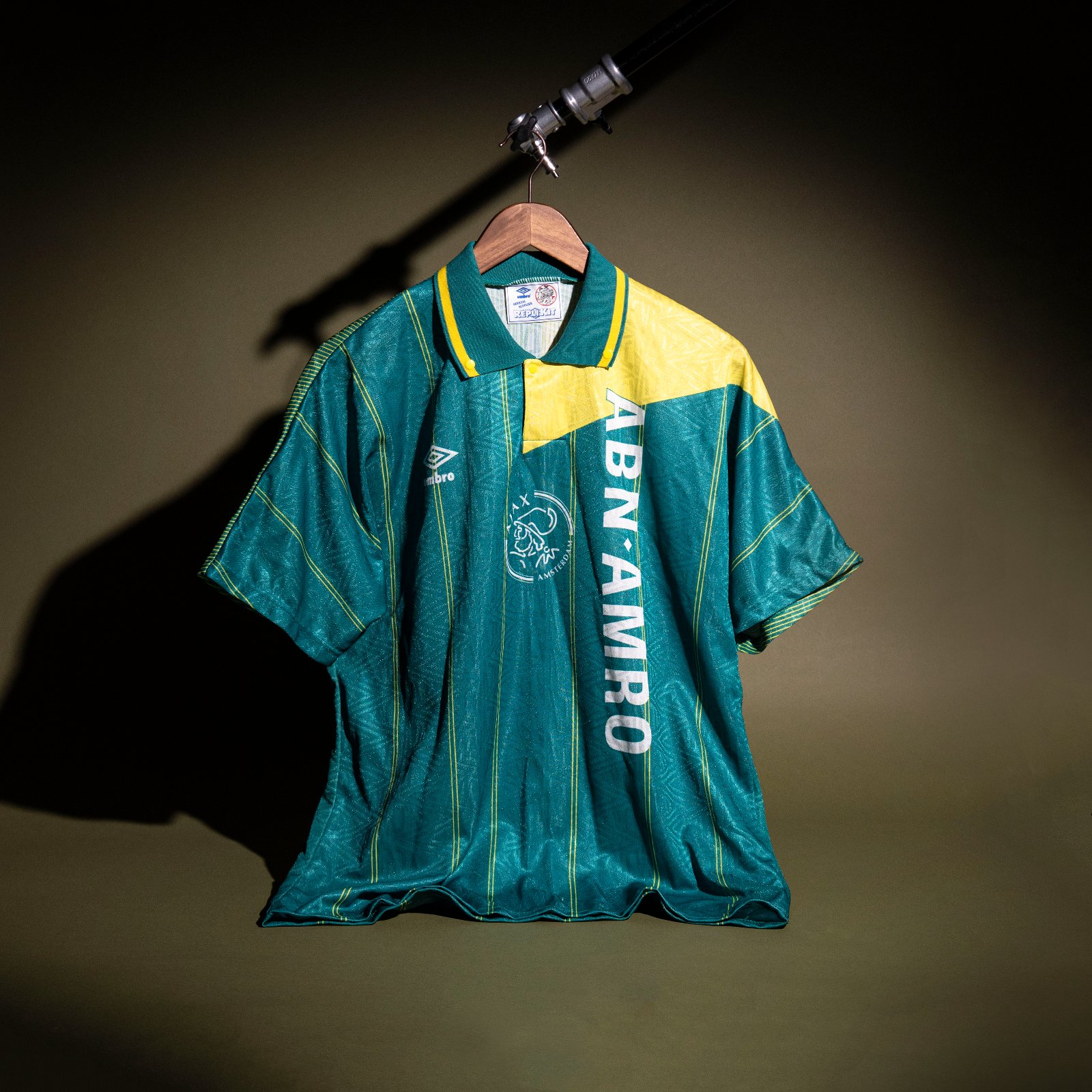 Ajax Amsterdam 1992-93 Away Kit