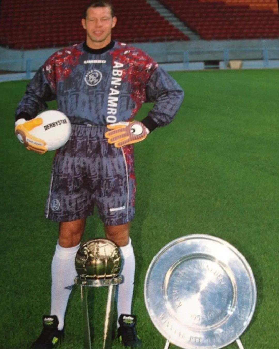 Ajax Amsterdam 1996-97 GK 2 Kit