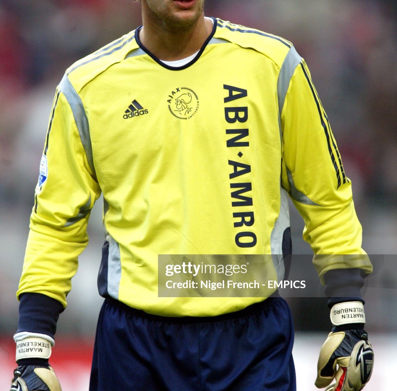 Ajax Amsterdam 2005-06 GK 2 Kit