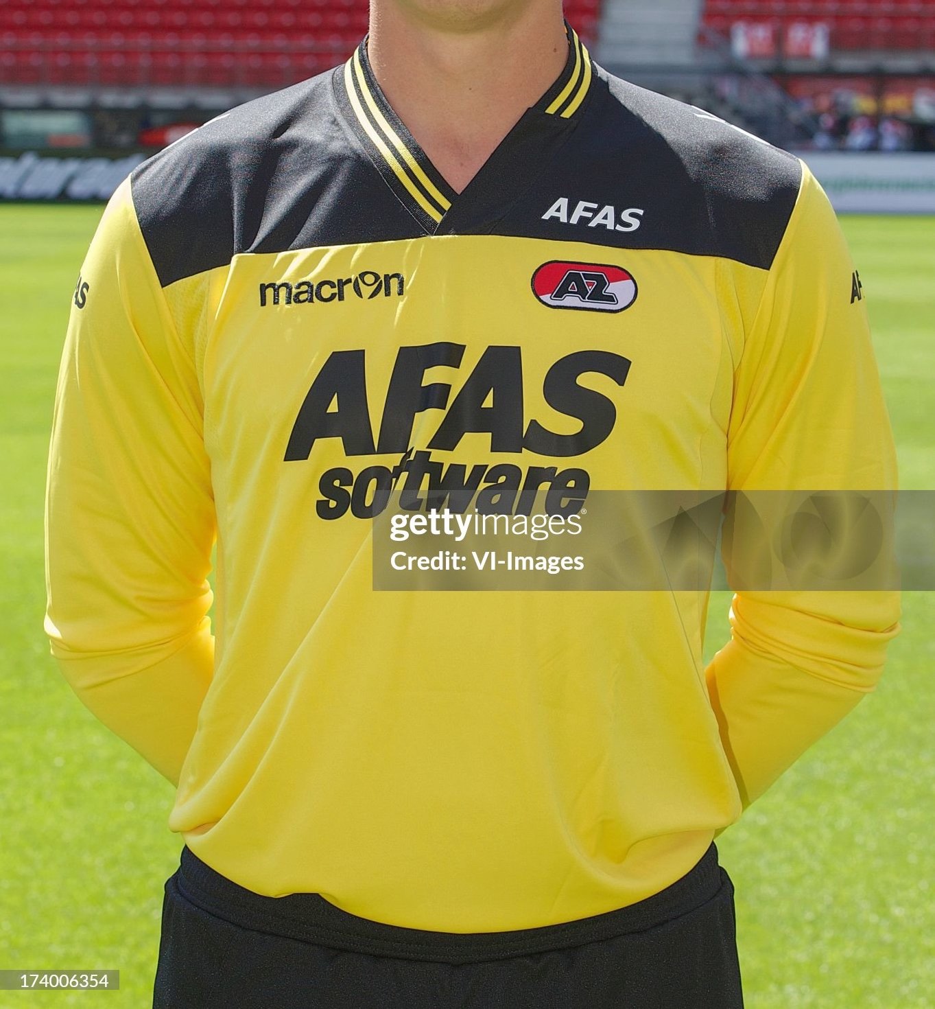 AZ Alkmaar 2013-14 GK 2 Kit