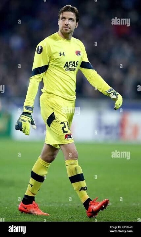 AZ Alkmaar 2016-17 GK 1 Kit