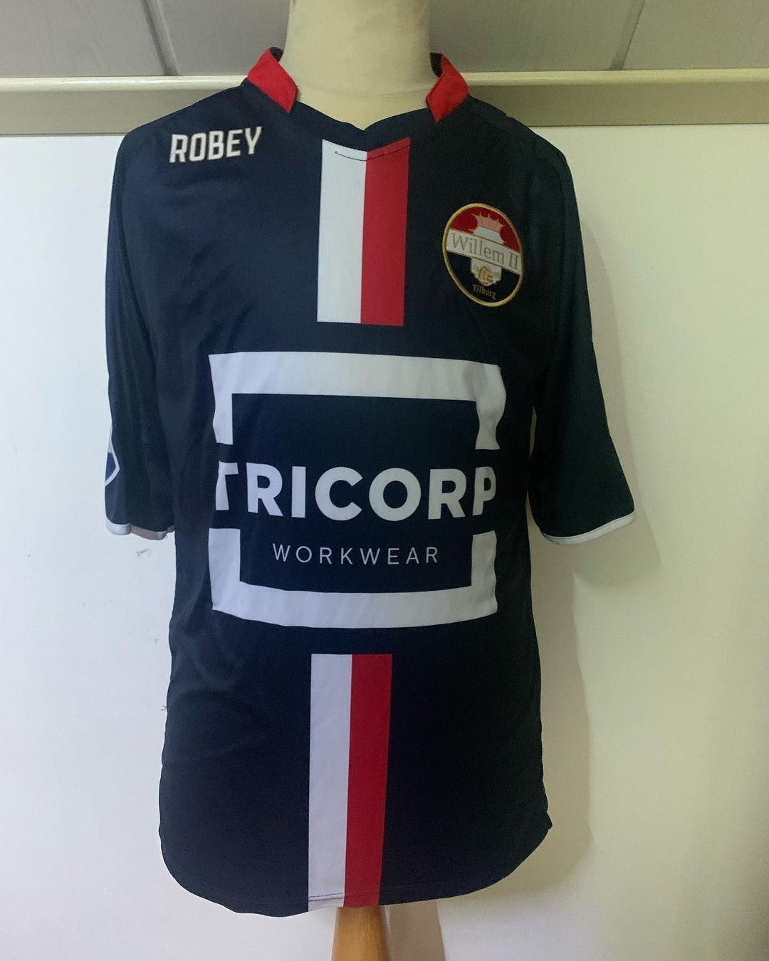 Willem II 2015-16 Away Kit