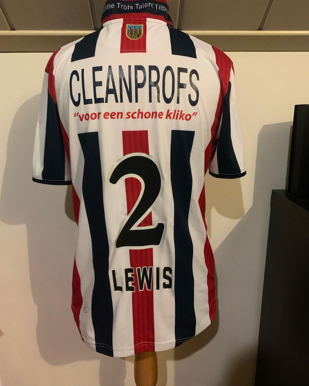 Willem II 2017-18 Home Kit
