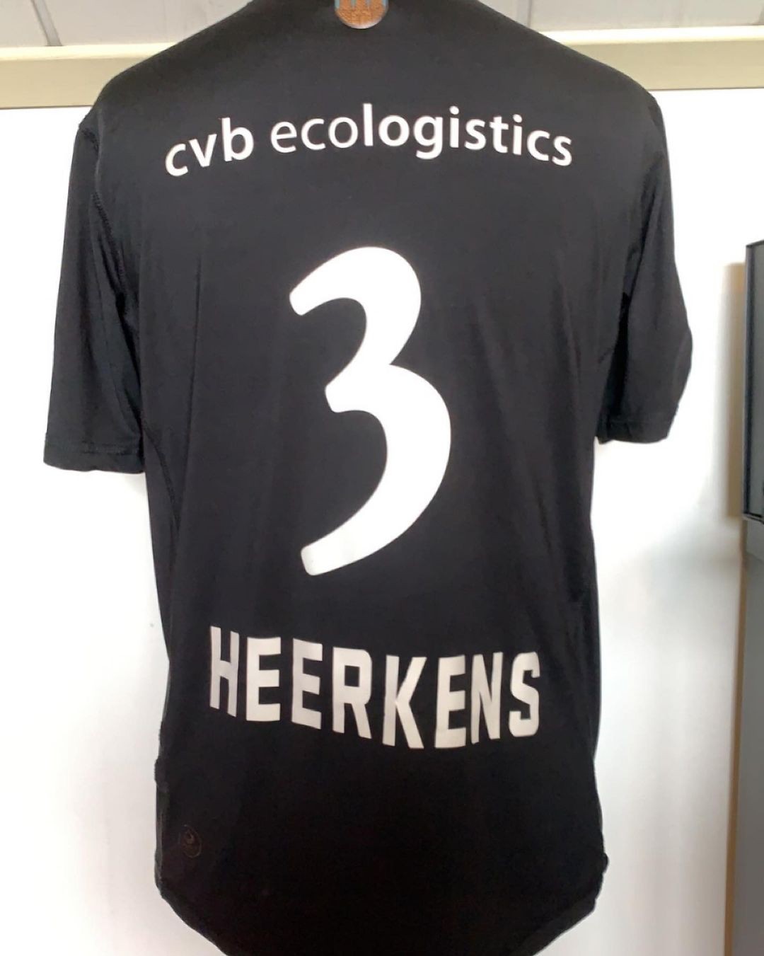 Willem II 2017-18 Away Kit