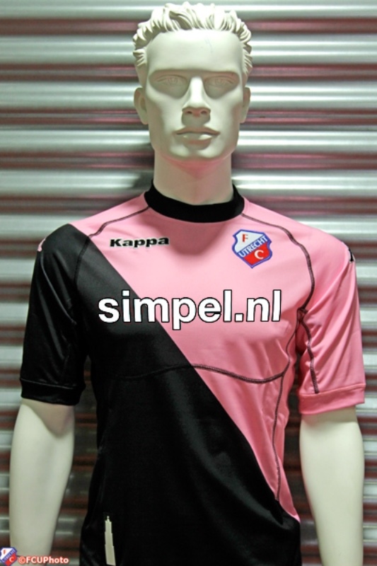 FC Utrecht 2011-12 Away Kit